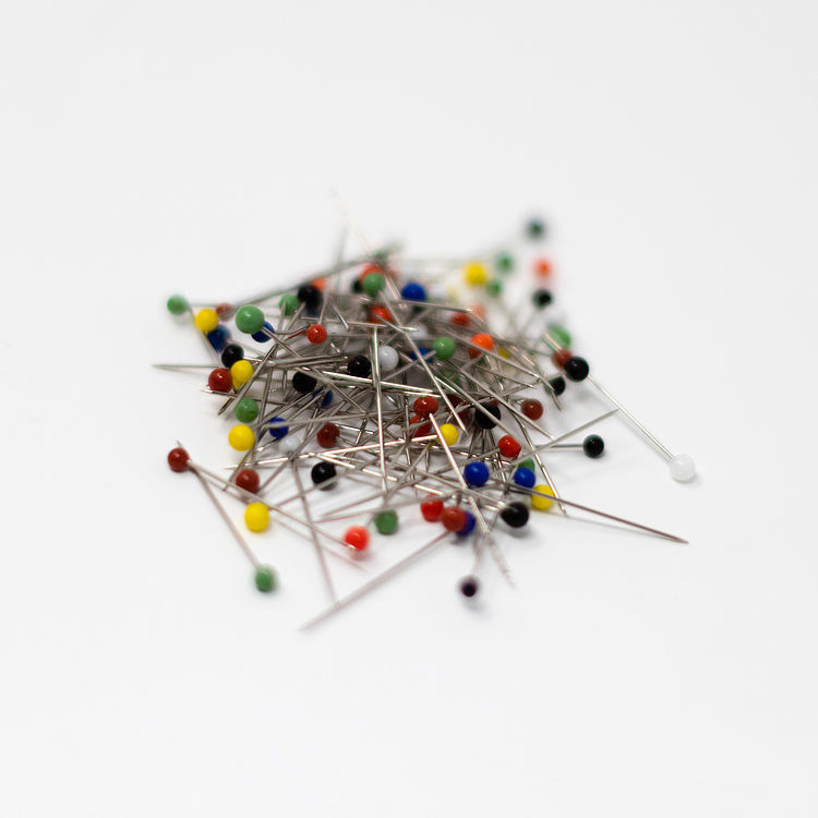 10g Professional Glass Headed Pins